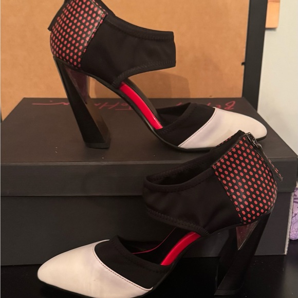 Chic Black and Red High Heels with Ankle Strap - Picture 2 of 10
